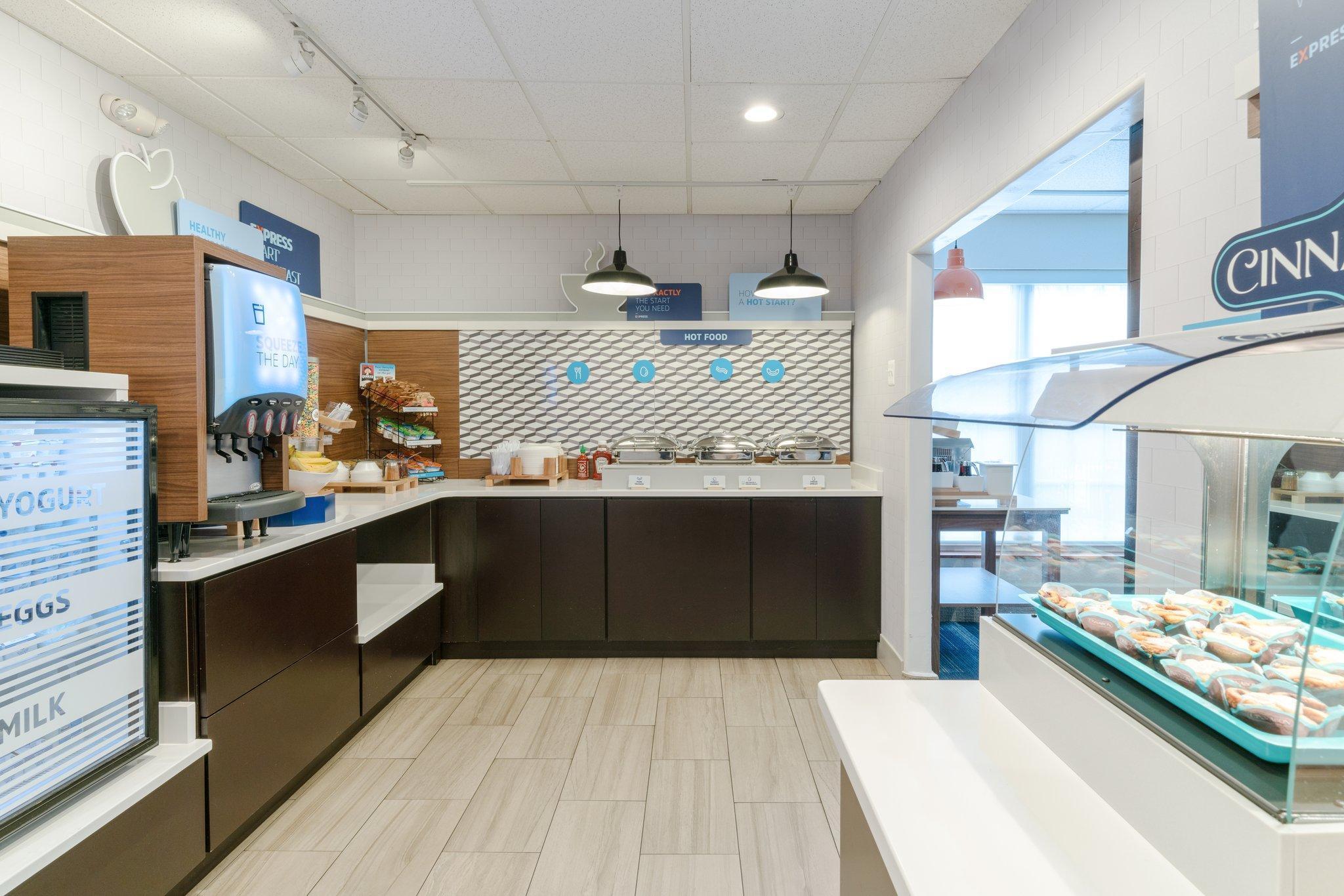 Holiday Inn Express Prince Frederick By Ihg Extérieur photo