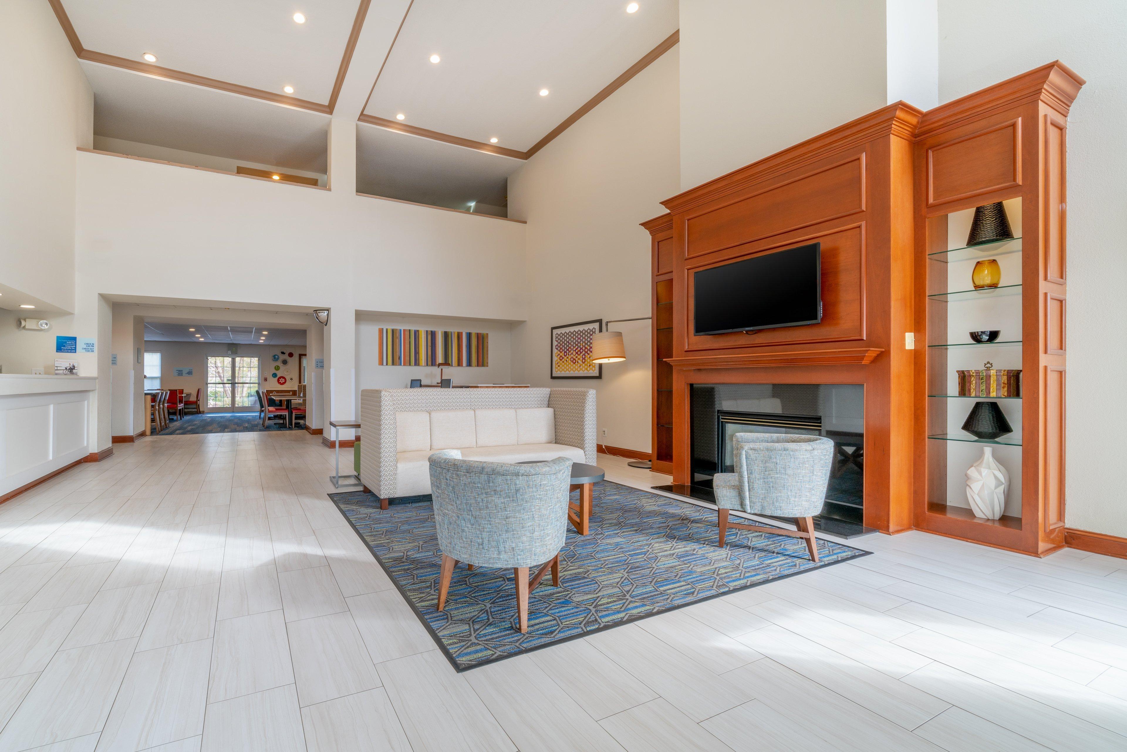 Holiday Inn Express Prince Frederick By Ihg Extérieur photo