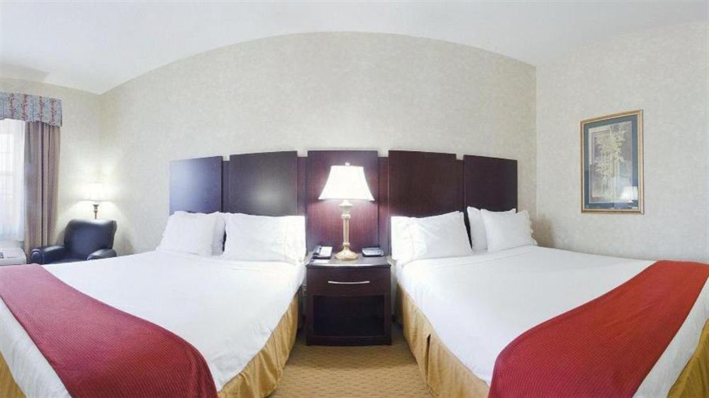 Holiday Inn Express Prince Frederick By Ihg Extérieur photo