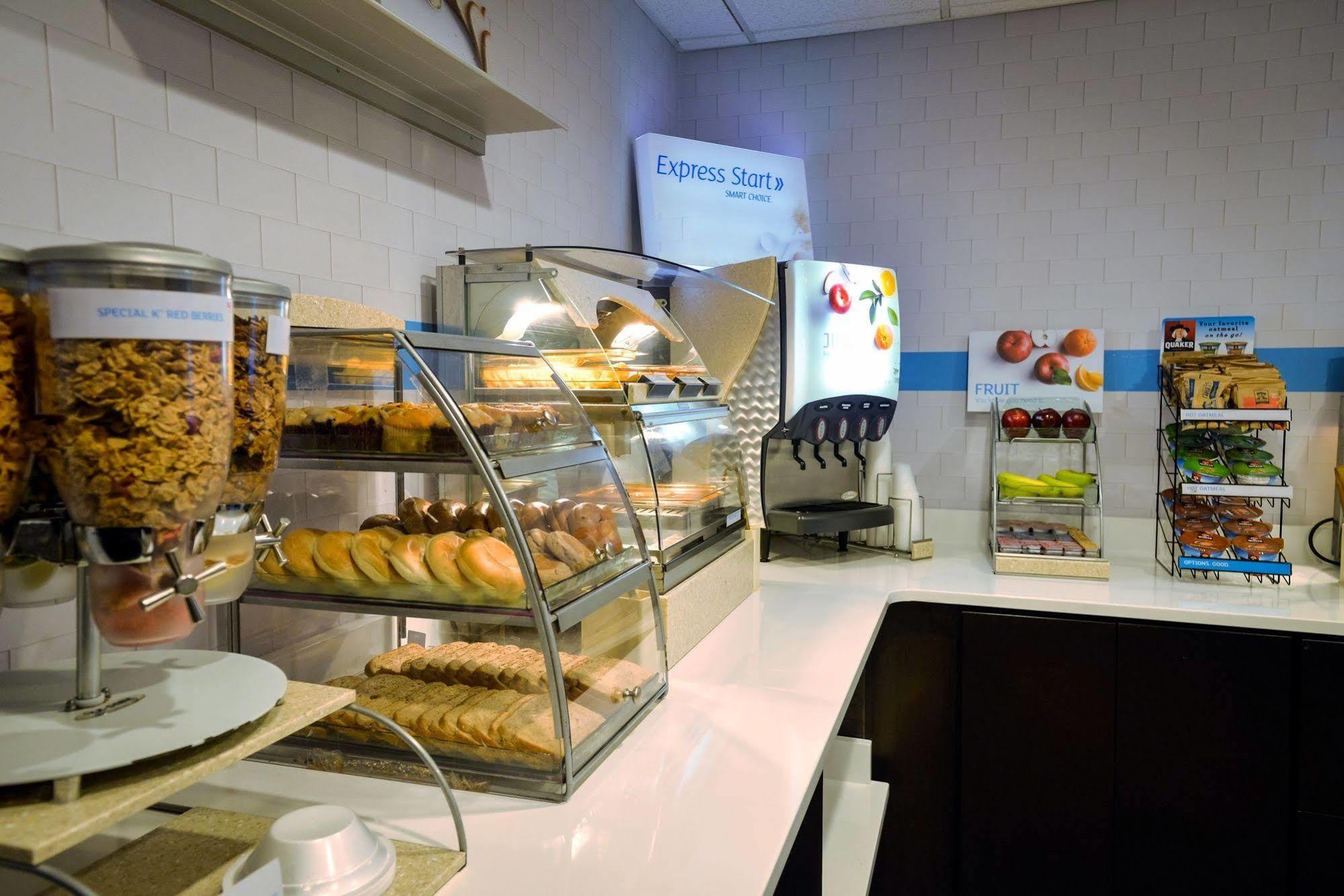 Holiday Inn Express Prince Frederick By Ihg Extérieur photo