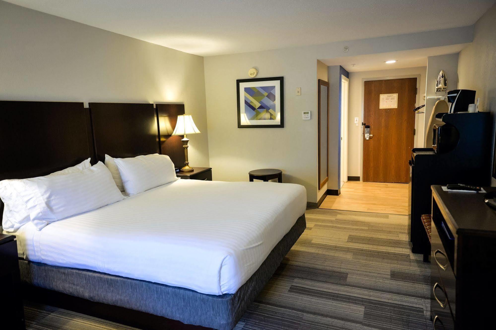 Holiday Inn Express Prince Frederick By Ihg Extérieur photo